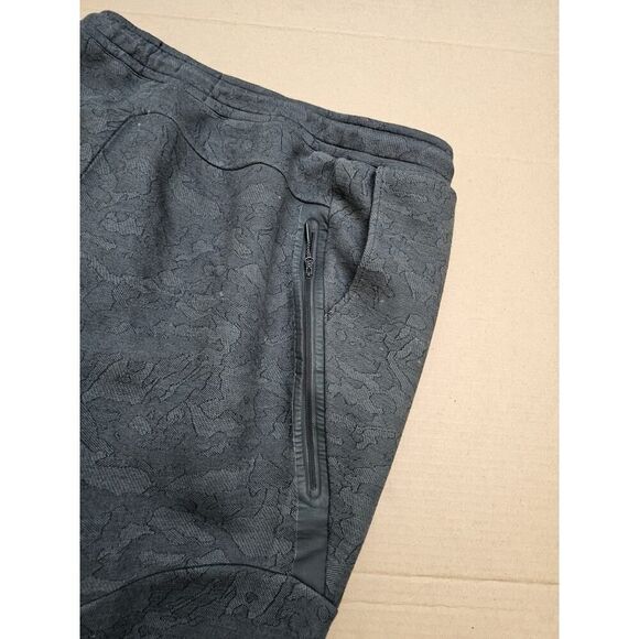Nike Tech Fleece Jacquard Pants 863515-466 Grey Camo Print Rare Size XL - Picture 11 of 16